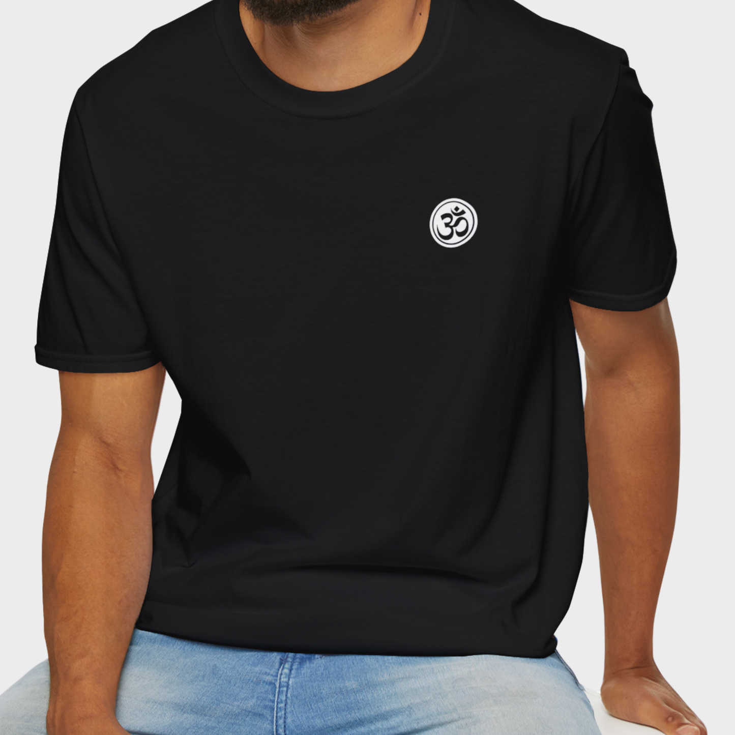 Om T-shirt - Sort